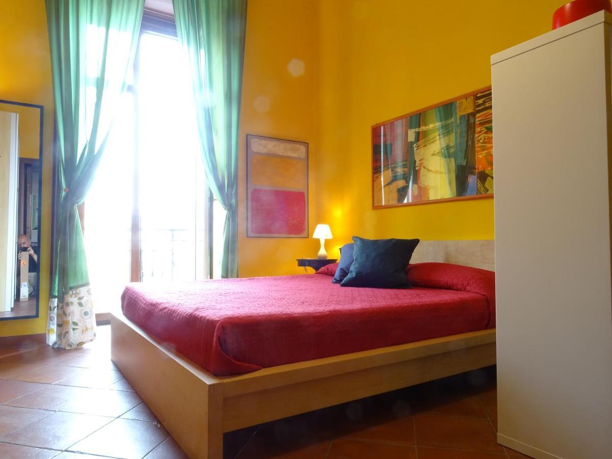 נאפולי Umberto I Holiday House מראה חיצוני תמונה