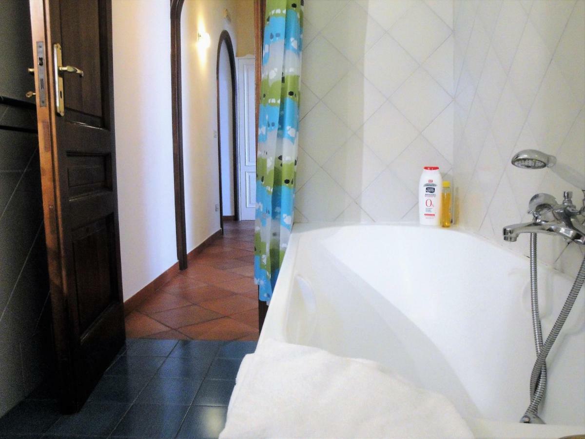 נאפולי Umberto I Holiday House מראה חיצוני תמונה