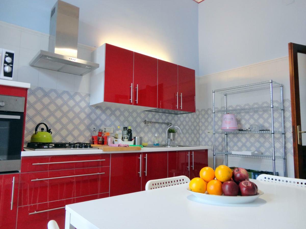 נאפולי Umberto I Holiday House מראה חיצוני תמונה